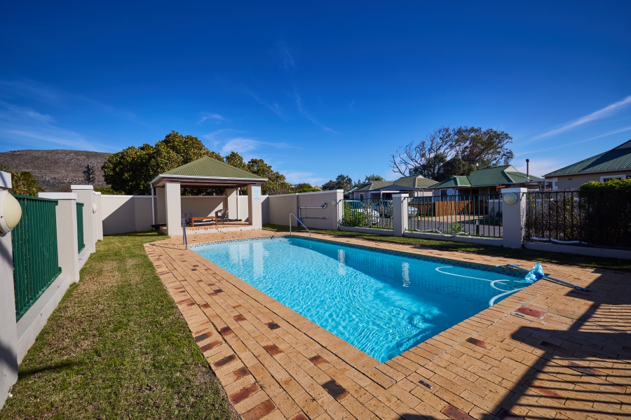 3 Bedroom Property for Sale in Milkwood Park Western Cape